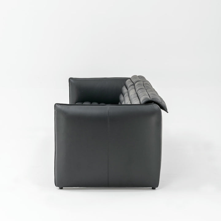 Airframe Sofa 4-Seater | HEAVEN 600