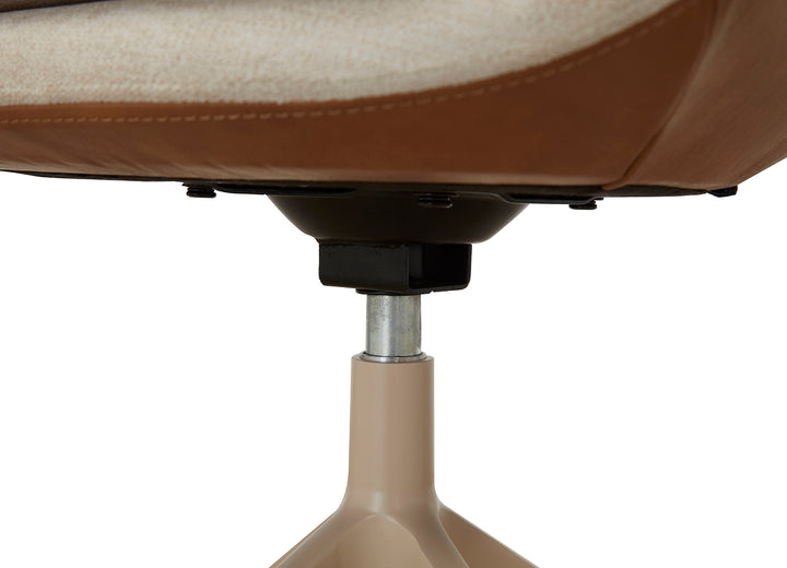 Crème Arm Chair (V2)