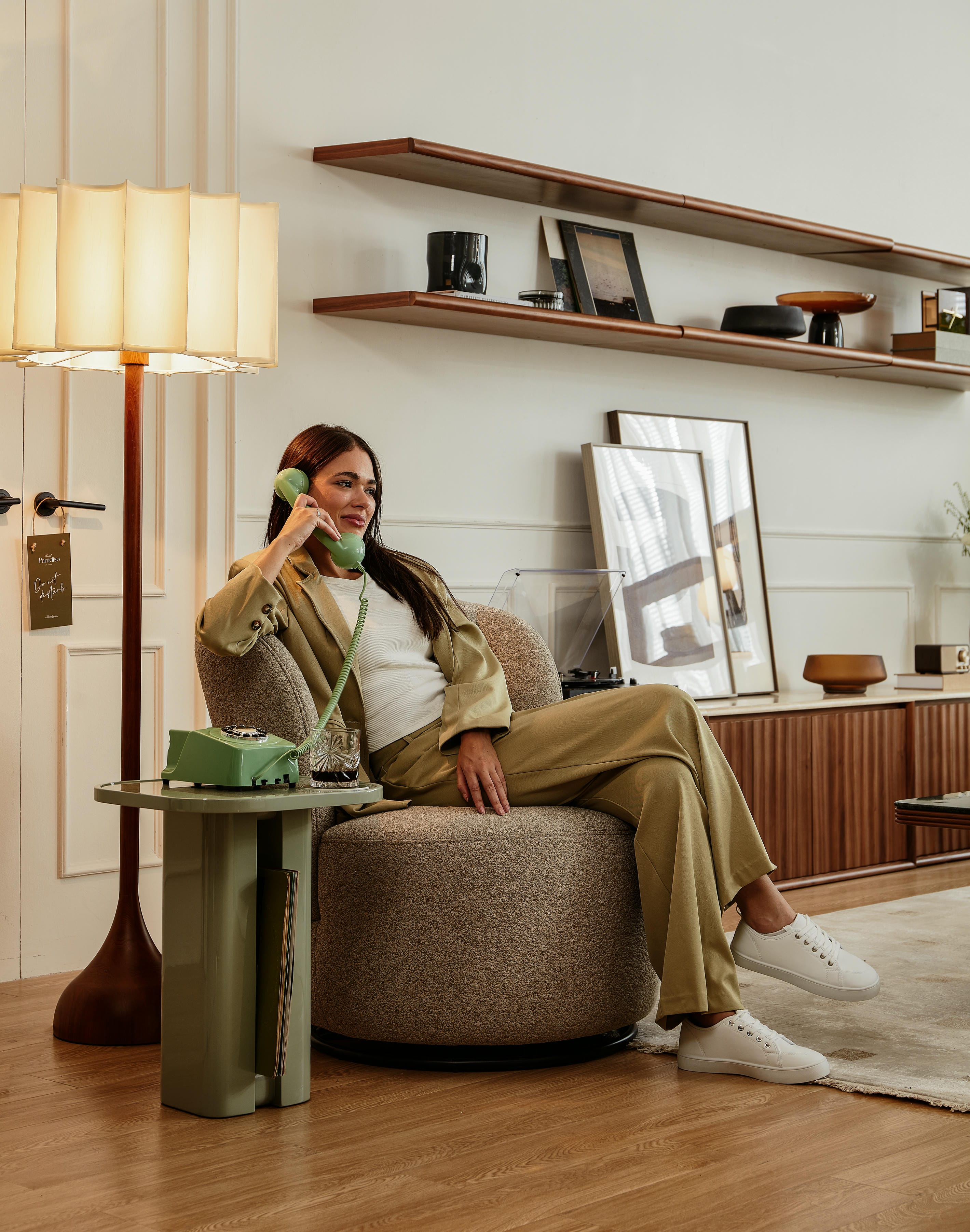 Hotel Paradiso Single Wall Shelf – Commune Singapore