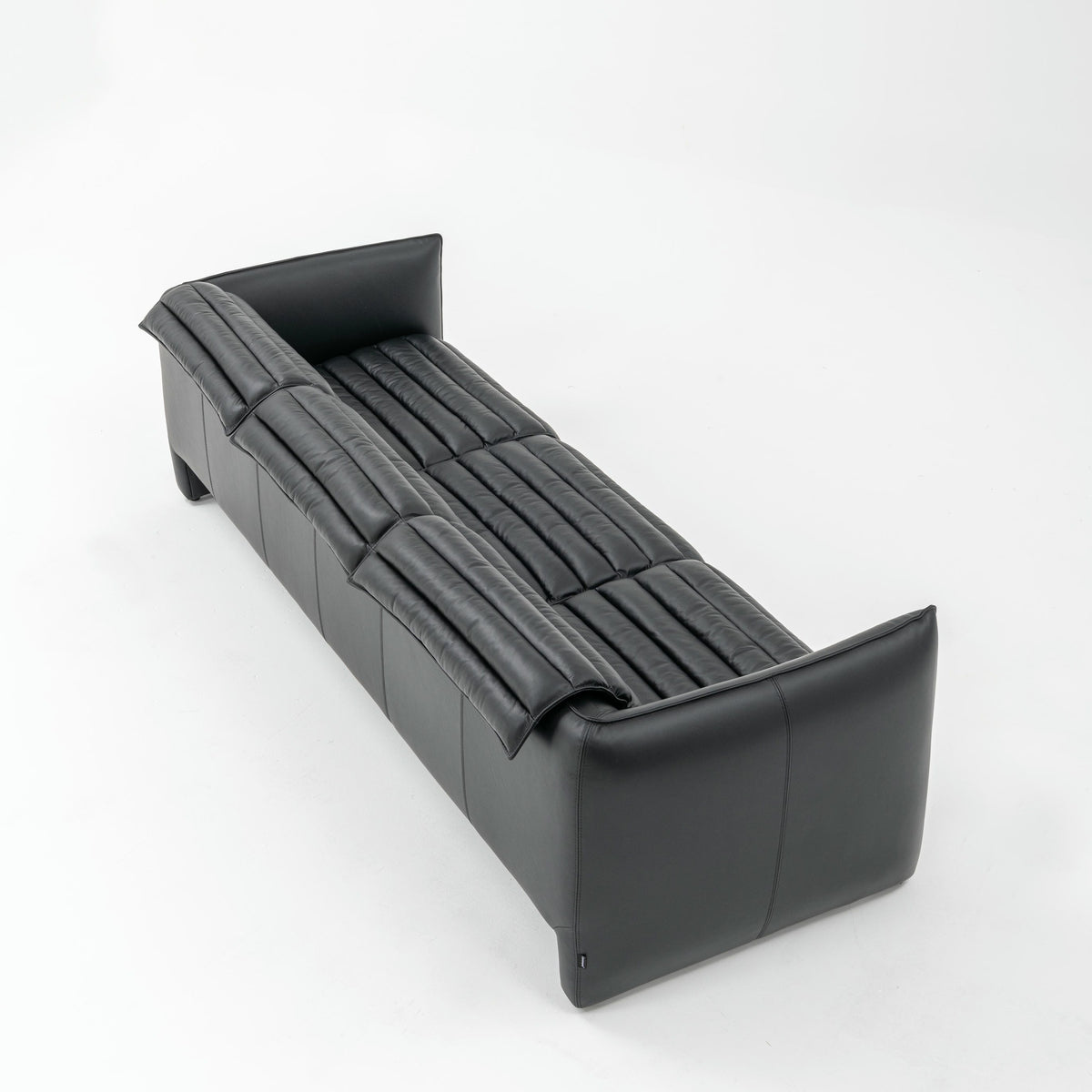 Airframe Sofa 4 Seater