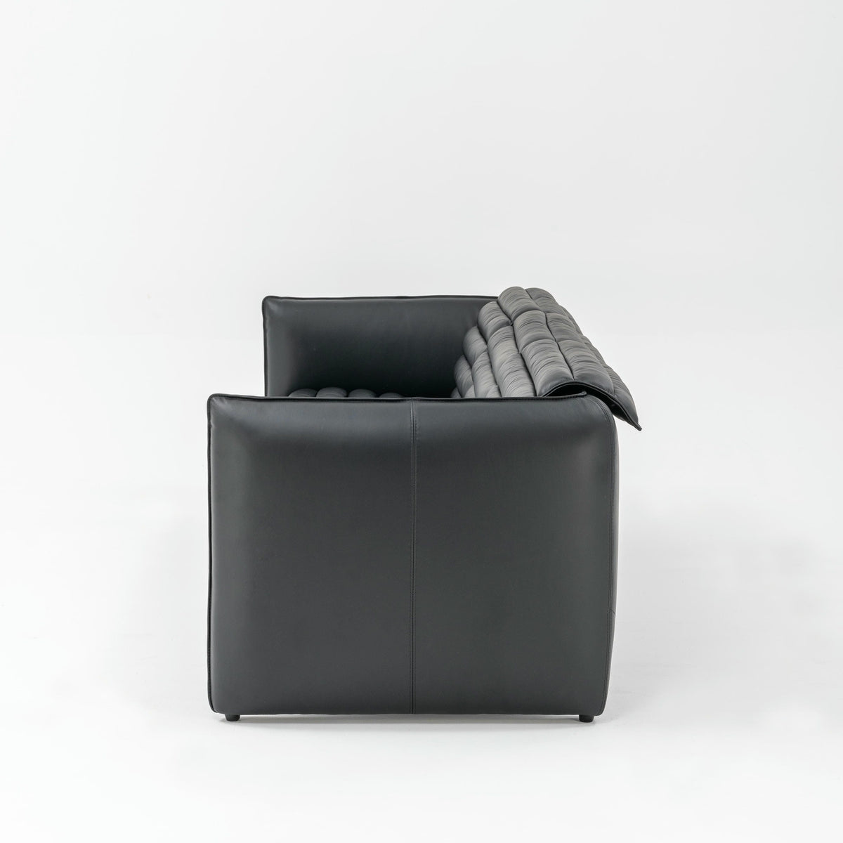 Airframe Sofa 4 Seater