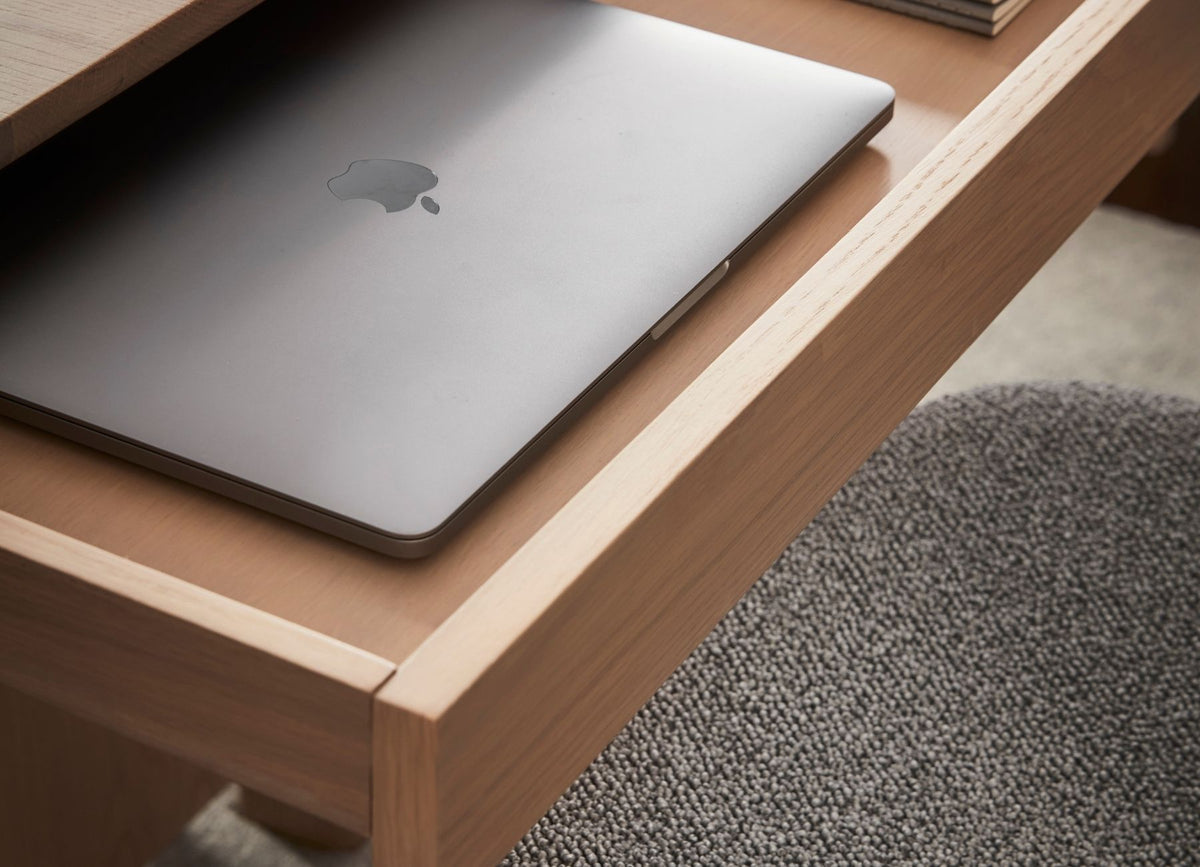 Copenhang Dining Table