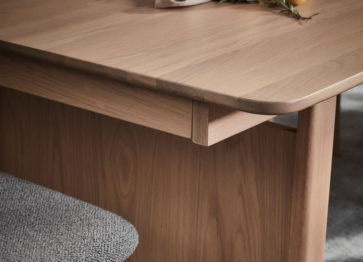 Copenhang Dining Table
