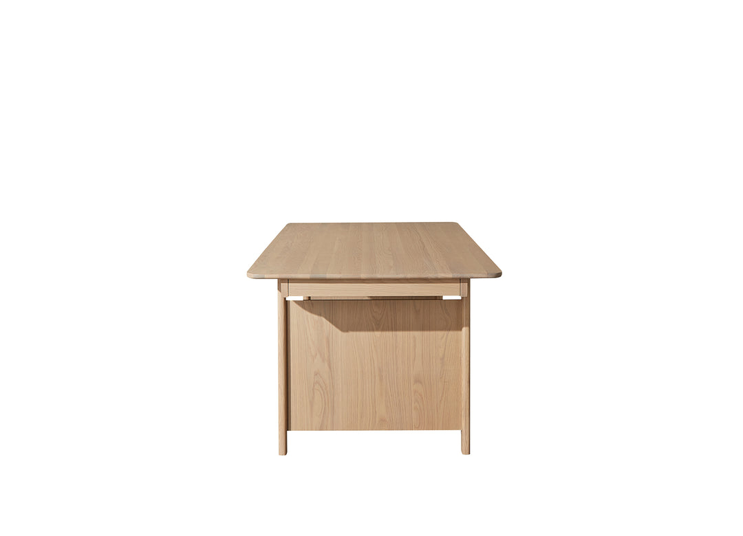 Copenhang Dining Table