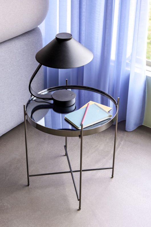 Gret Round Table W/Mirror Top Metal Dia43*H45Cm