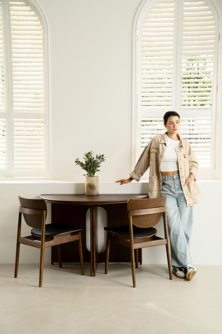 Rituals Round Dining Table